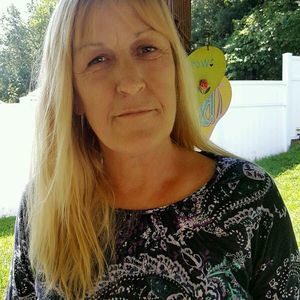 Meet your Posher, Debbie